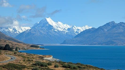 Tapataia Mahaka Peter's Lookout (Lake Pukaki Viewpoint) (Mount Cook Road)